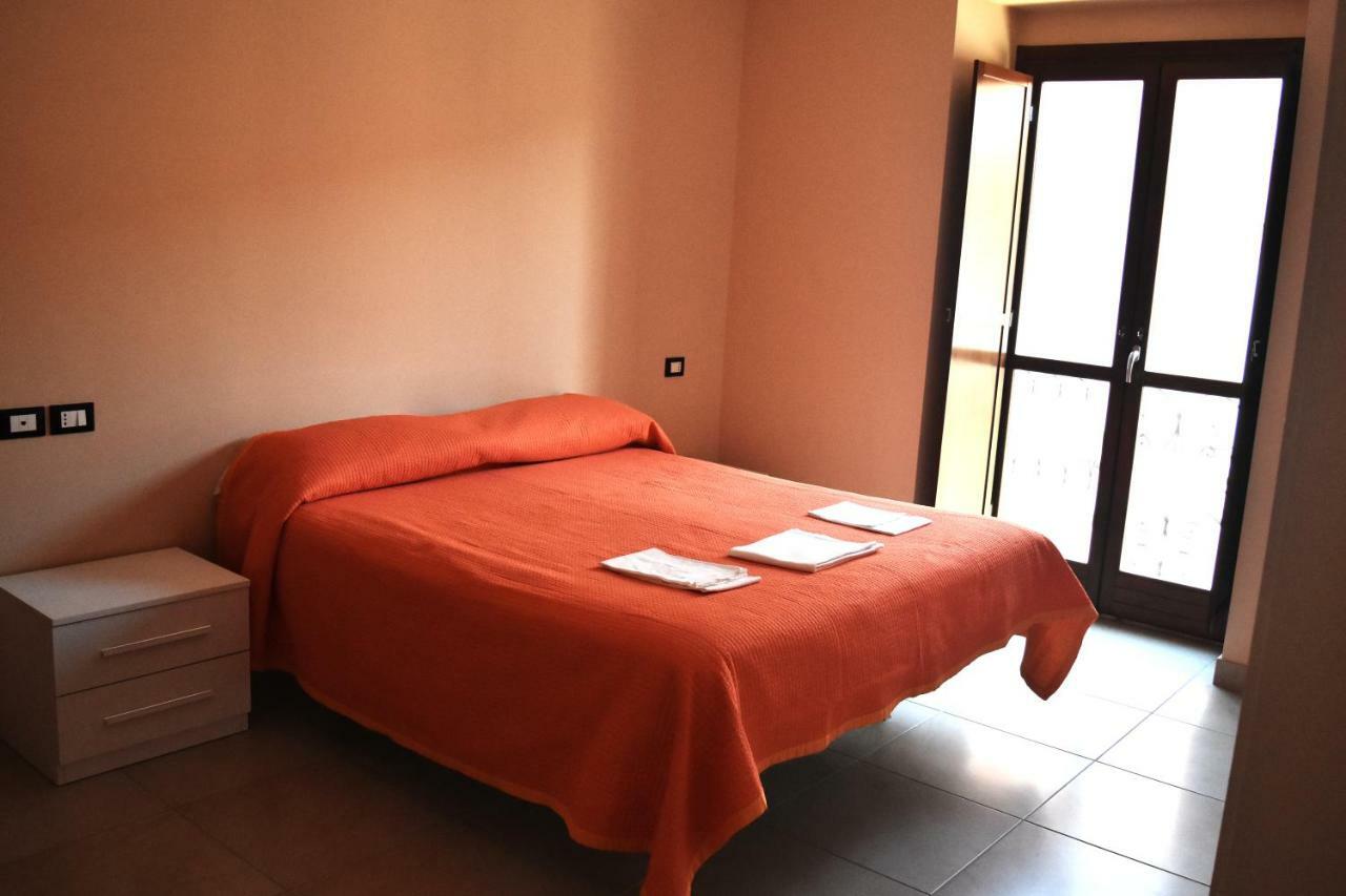 Apartamento Palazzo Camelot, 19 Via Nazionale San Demetrio ne' Vestini Exterior foto